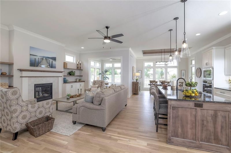 13845 Westgate St, Overland Park, KS 66221