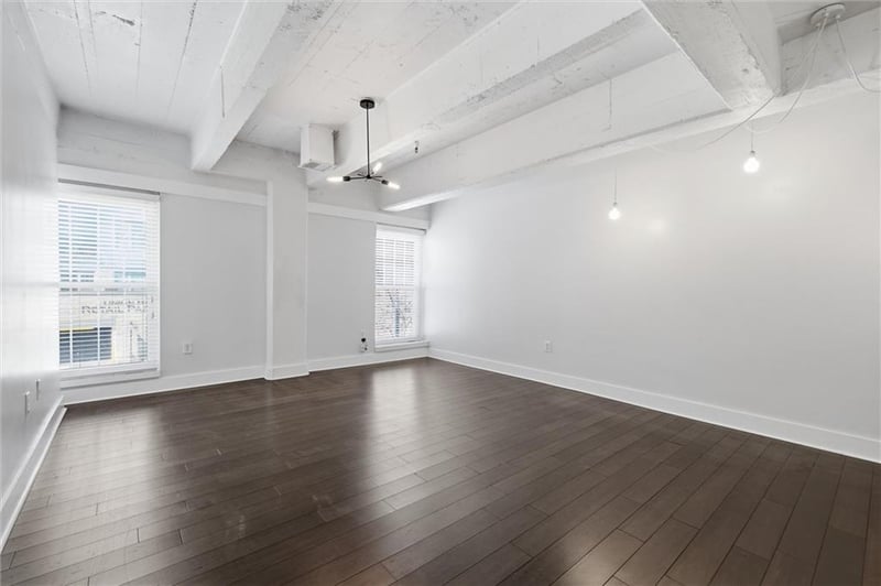 3001 Gillham Rd #201, Kansas City, MO 64108