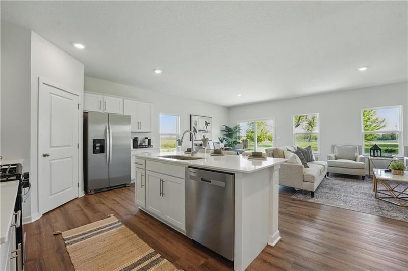 21504 Pomarance Cir, Peculiar, MO 64078