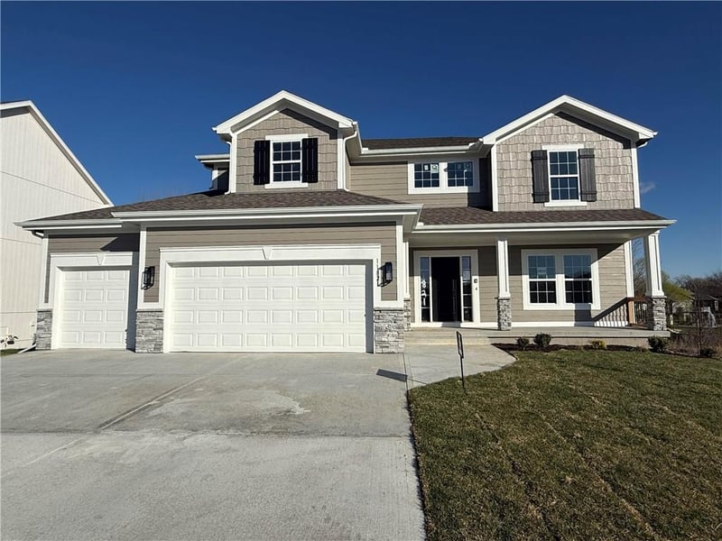 11821 Wheeling Ave, Kansas City, MO 64156