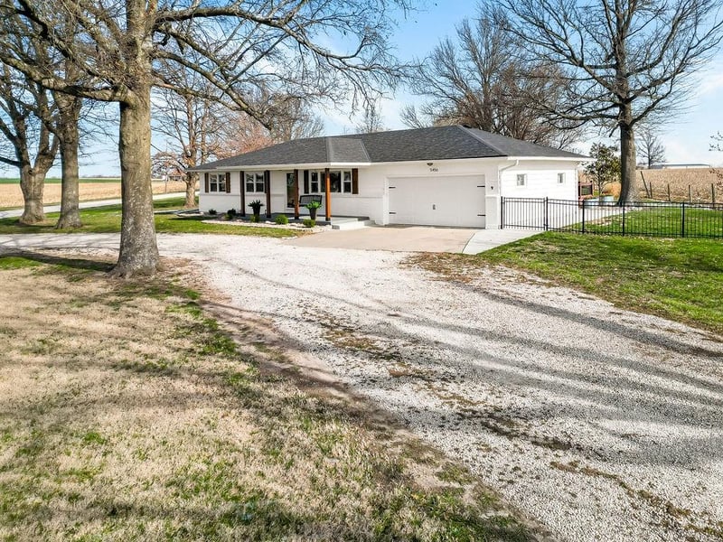 5456 W 223rd St, Bucyrus, KS 66013