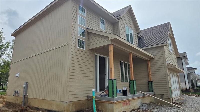 12305 184 St, Overland Park, KS 66013