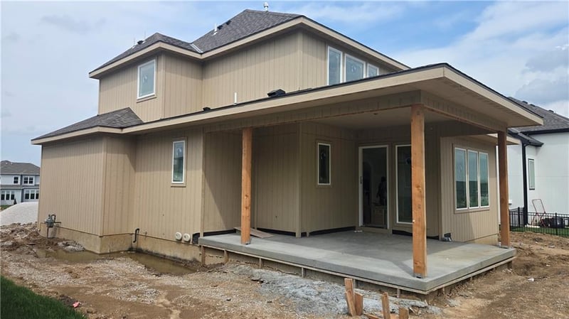 12305 184 St, Overland Park, KS 66013