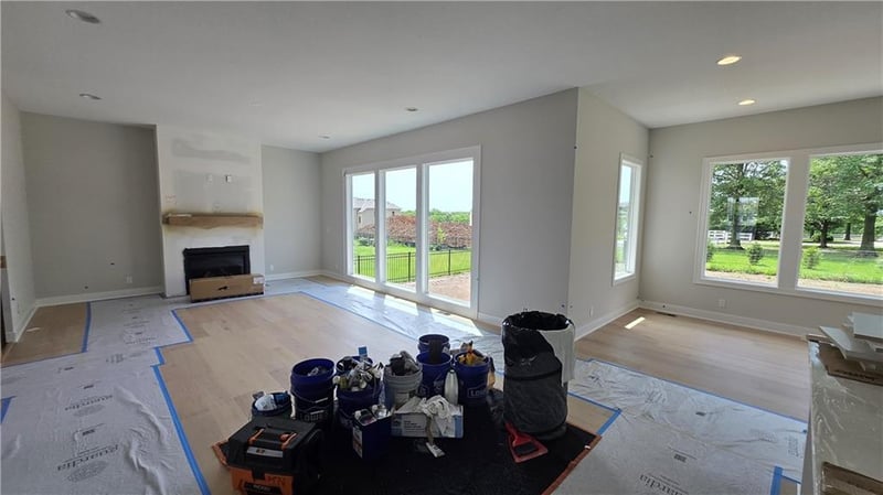 12305 184 St, Overland Park, KS 66013