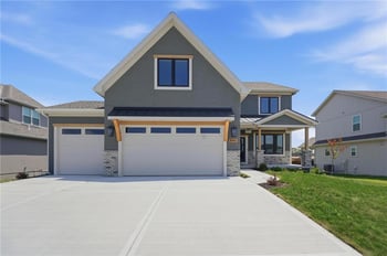 10411 N Liberty St, Kansas City, MO 64155
