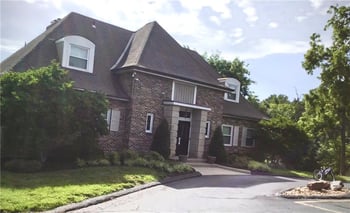 8395 NW Waukomis Dr, Kansas City, MO 64151