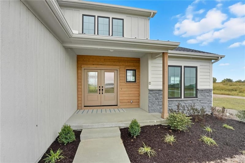 10407 Liberty St, Kansas City, MO 64155