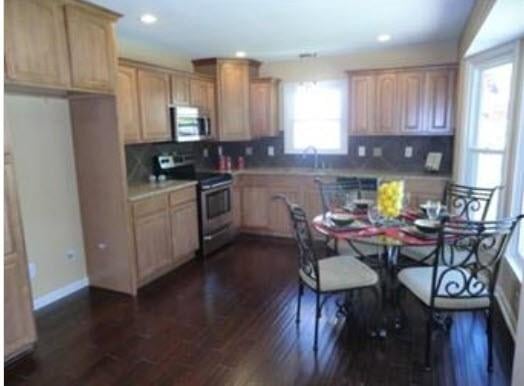 10716 Bellaire Ave, Kansas City, MO 64134