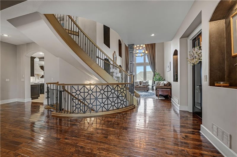 9429 162nd St, Overland Park, KS 66085