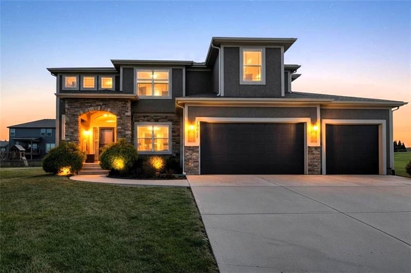 10011 102nd Ter, Kansas City, MO 64157