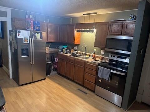 1616 S Vermont Ave, Sedalia, MO 65301