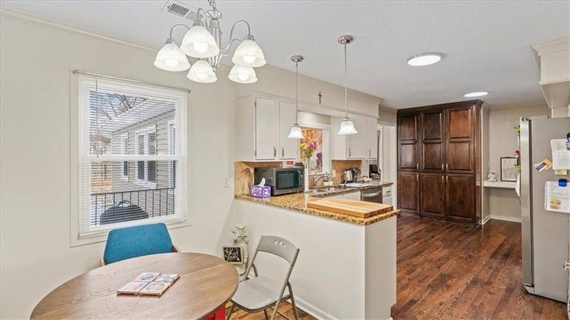 7301 Woodson St, Overland Park, KS 66204