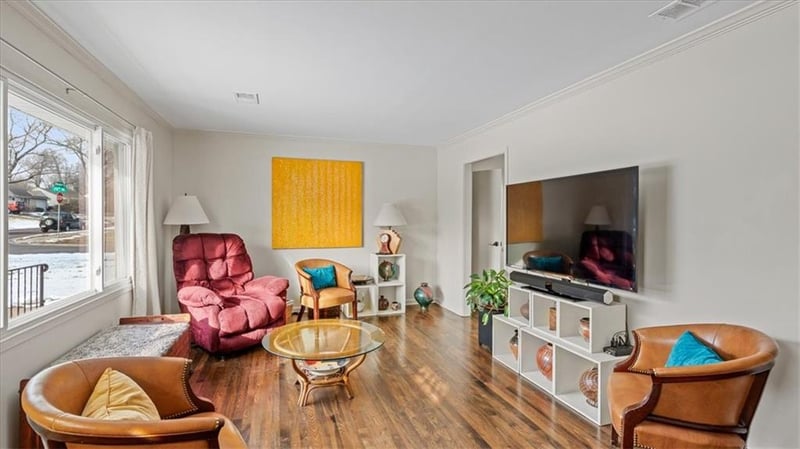 7301 Woodson St, Overland Park, KS 66204