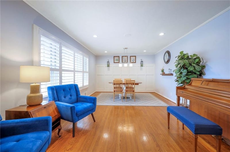 8609 89th St, Overland Park, KS 66212