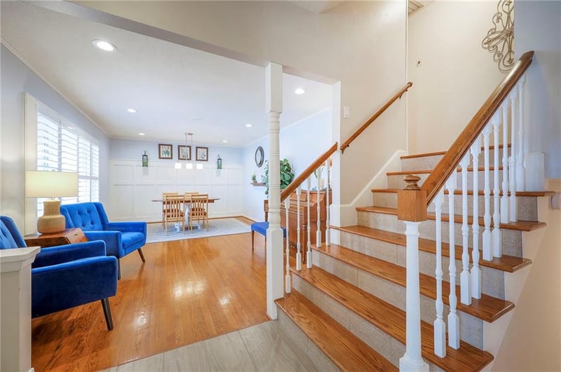 8609 89th St, Overland Park, KS 66212