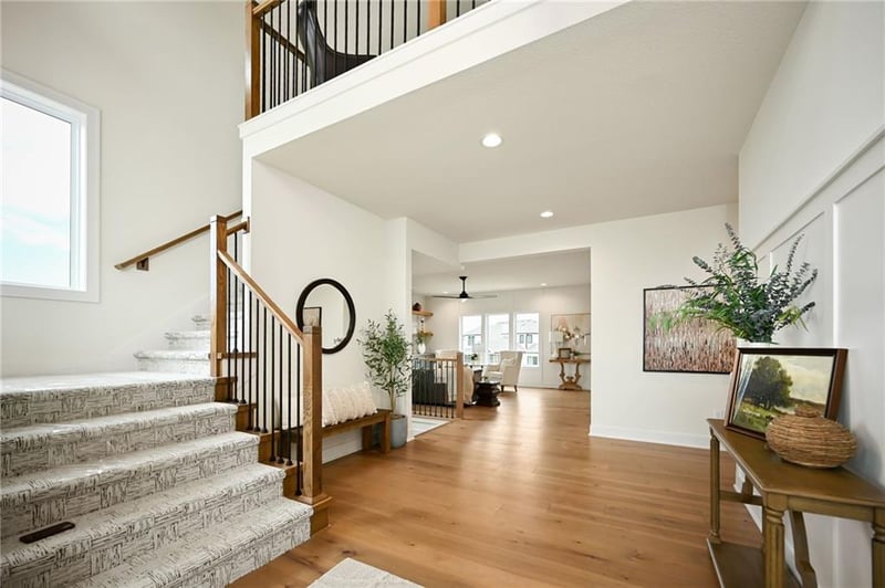 205 Lovins Dr, Lee's Summit, MO 64081