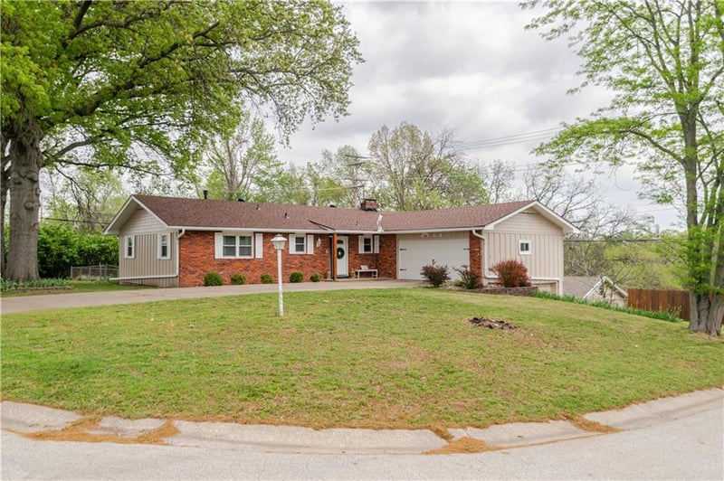 6354 Freeman Ave, Kansas City, KS 66102