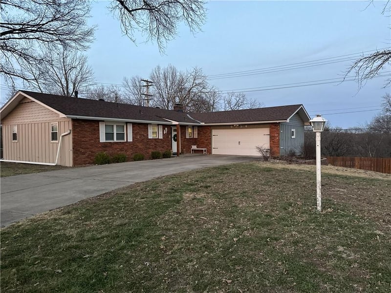 6354 Freeman Ave, Kansas City, KS 66102