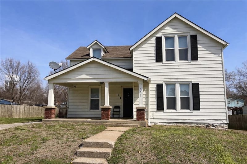 801 Osage St, Independence, MO 64050