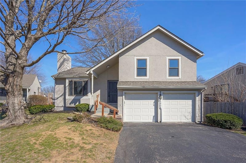 12908 108th St, Overland Park, KS 66210