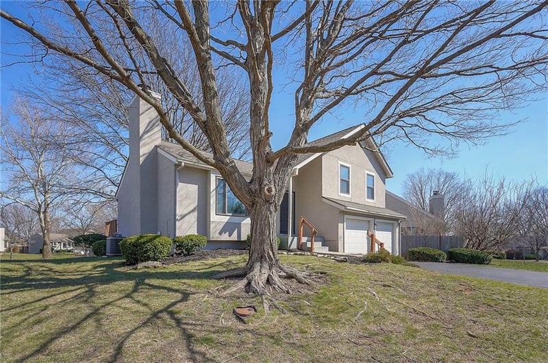 12908 108th St, Overland Park, KS 66210