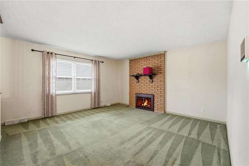 7806 57th St, Kansas City, MO 64119