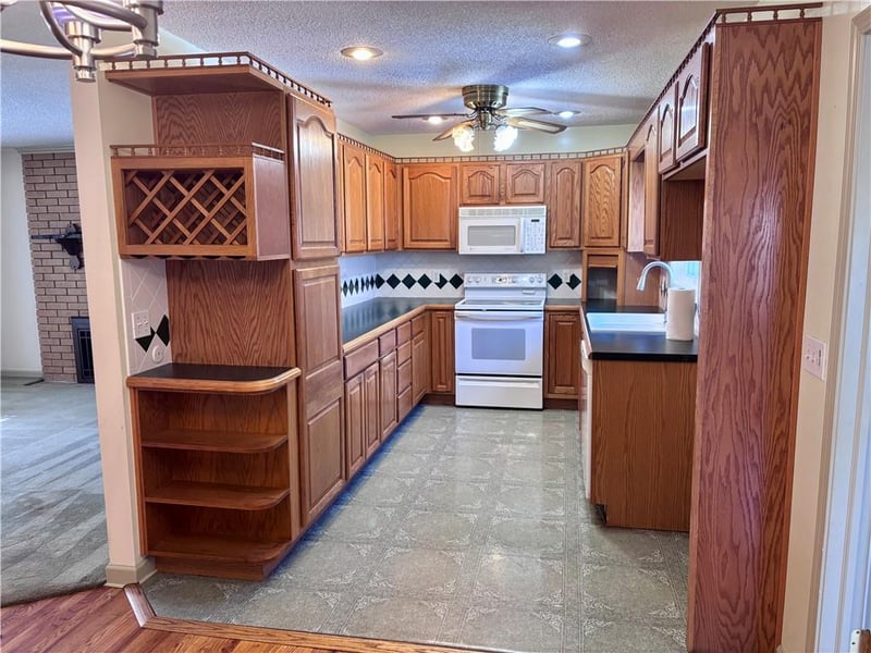 7806 57th St, Kansas City, MO 64119