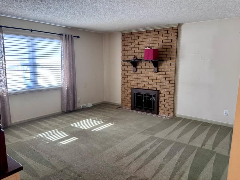 7806 57th St, Kansas City, MO 64119