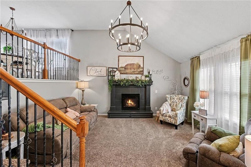 13704 Jana Lei Ave, Bonner Springs, KS 66012