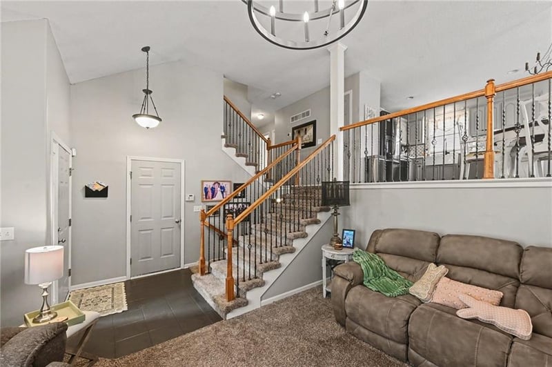 13704 Jana Lei Ave, Bonner Springs, KS 66012