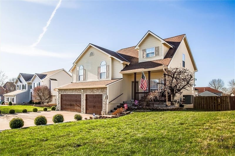 4011 82nd St, Kansas City, MO 64119