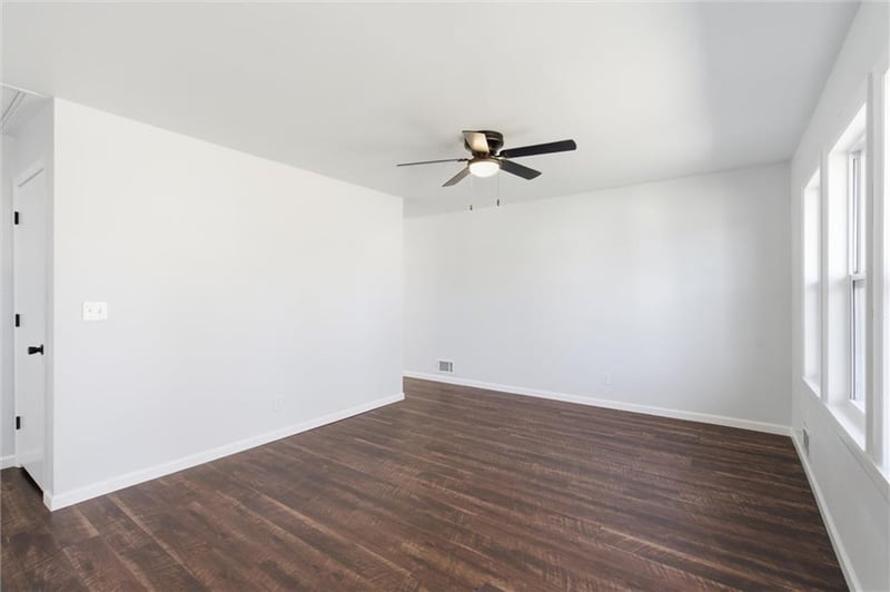 2425 38th St, Kansas City, MO 64116