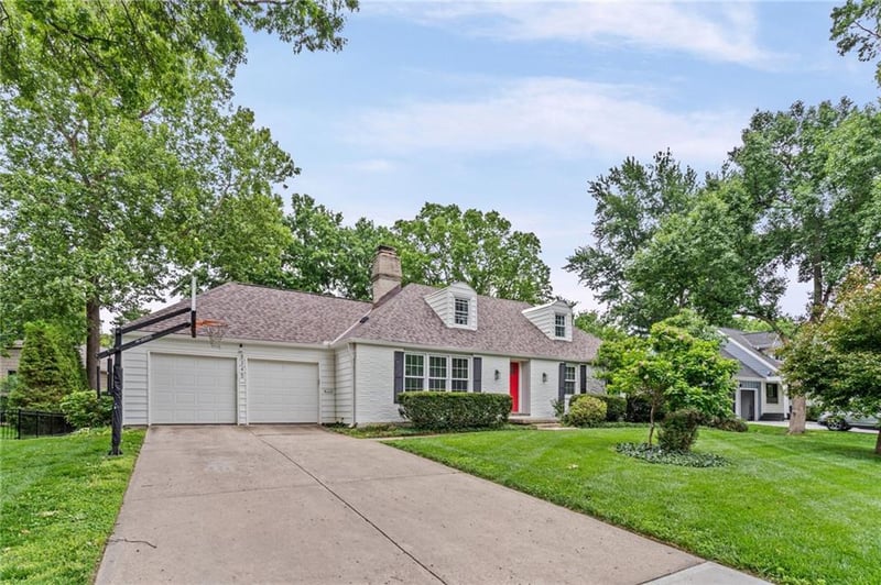 8345 Reinhardt St, Prairie Village, KS 66206