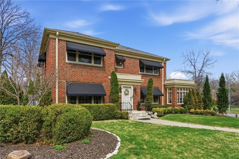 1200 70th Ter, Kansas City, MO 64113