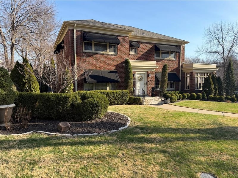 1200 70th Ter, Kansas City, MO 64113