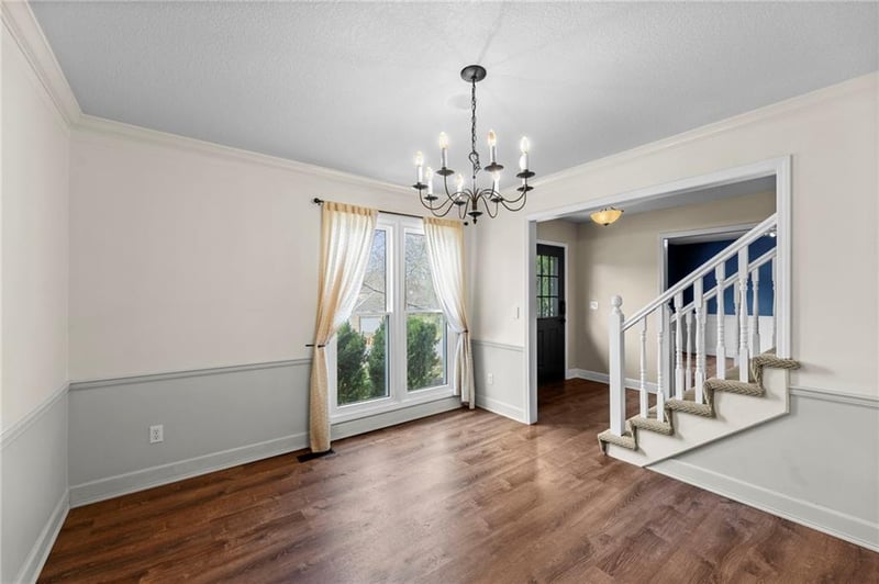 7611 Westgate St, Lenexa, KS 66216