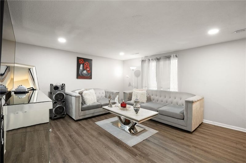 1916 14th St, Kansas City, KS 66103