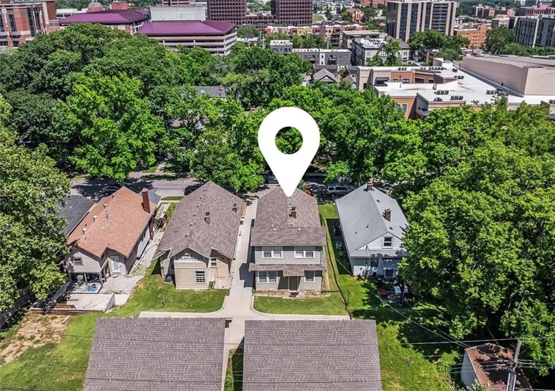 4512 Pennsylvania Ave, Kansas City, MO 64111