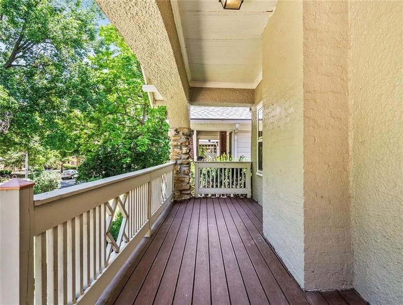 4512 Pennsylvania Ave, Kansas City, MO 64111