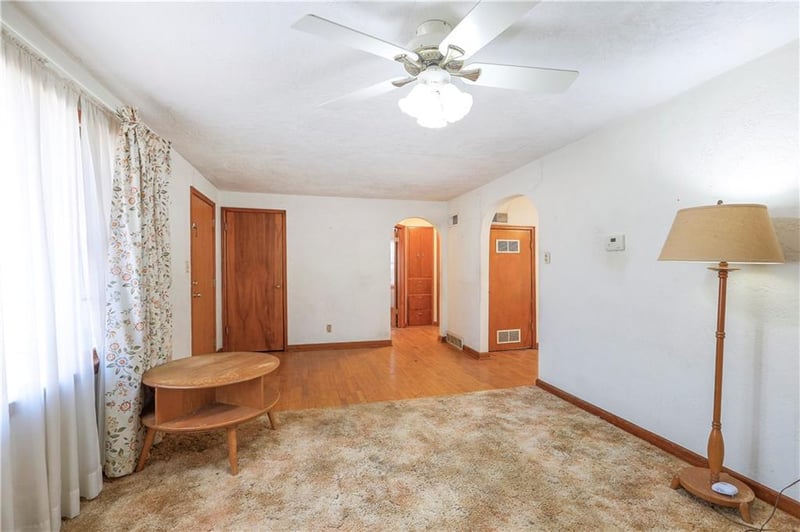 6207 Arcadia Ave, Kansas City, KS 66102