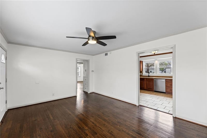 6419 72nd St, Overland Park, KS 66204