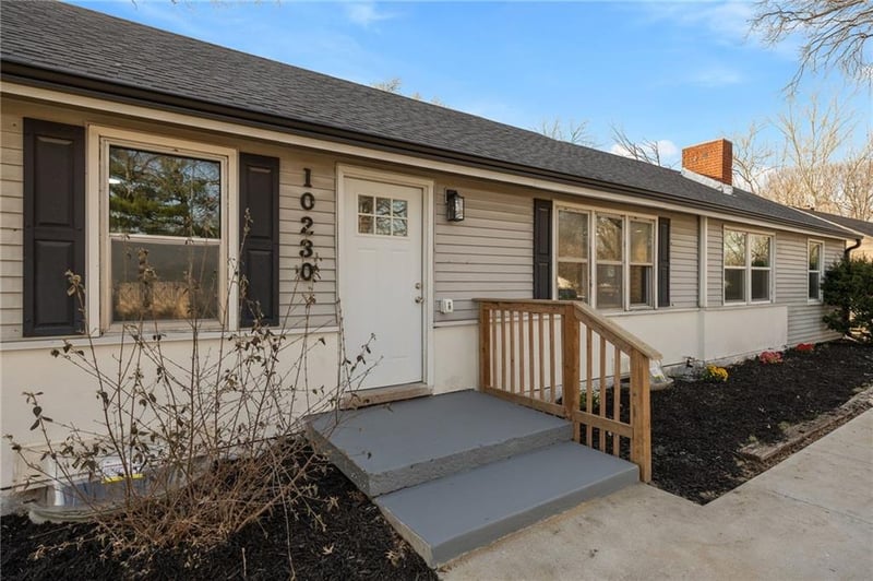 10230 Oakley Ave, Kansas City, MO 64137