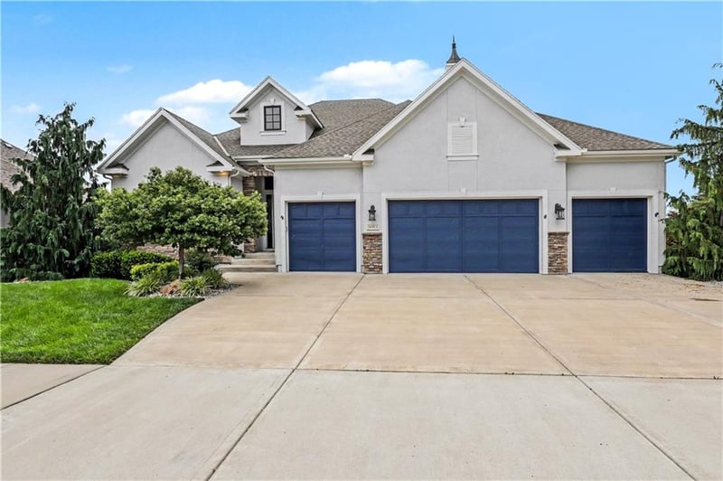 16913 Bradshaw St, Overland Park, KS 66221