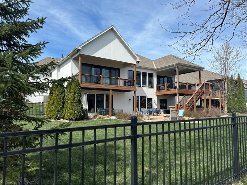 16913 Bradshaw St, Overland Park, KS 66221