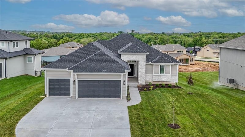 23819 W 59th Ter, Shawnee, KS 66226
