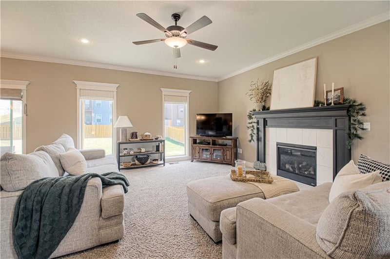 10821 Bristol Ave, Kansas City, MO 64156