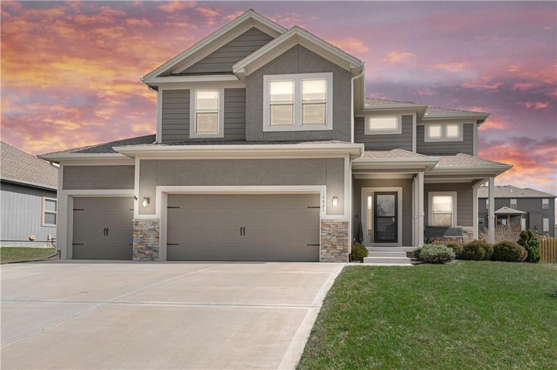 10821 Bristol Ave, Kansas City, MO 64156