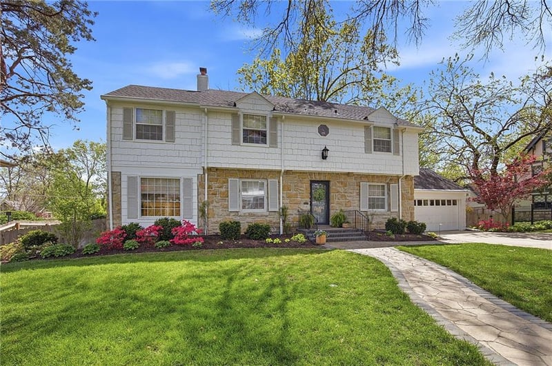 421 W 58th St, Kansas City, MO 64113