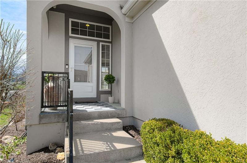 14317 Manor Ct, Overland Park, KS 66224