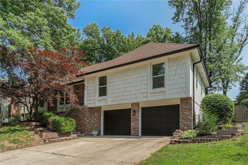 5107 67th St, Kansas City, MO 64151